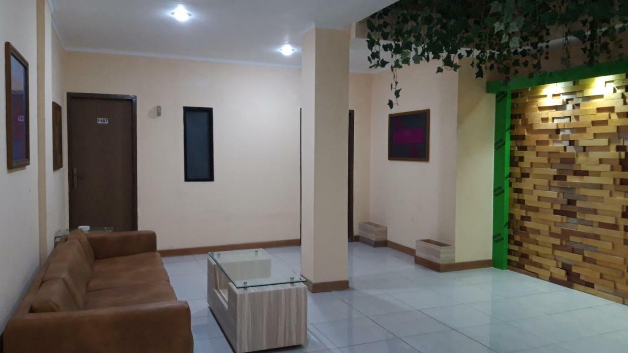 Reddoorz Near Istana Plaza 2 2* Bandung